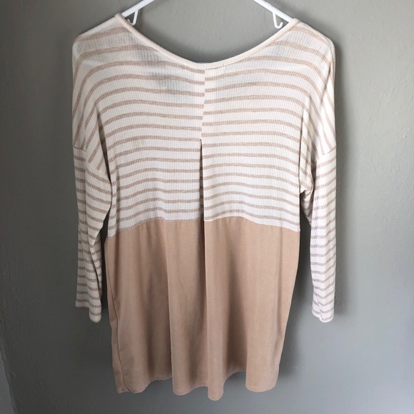 Quarter sleeve shirt - Picture 2 of 3